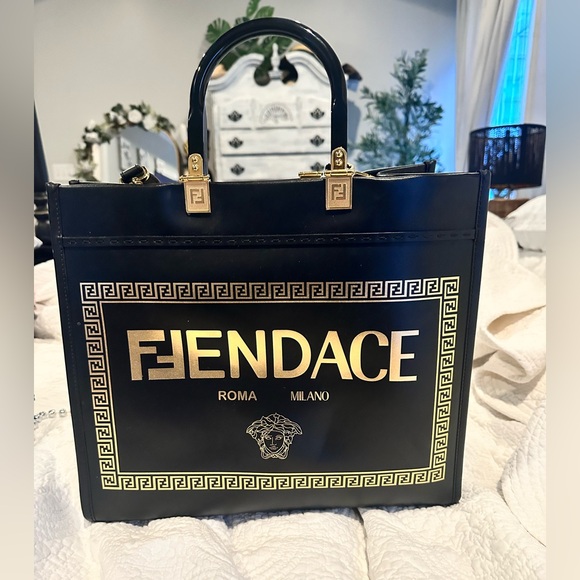 ✨NEW PRICE✨FENDACE tote bag!! Limited edition 2022 Fendi & Versace collab - Picture 5 of 7